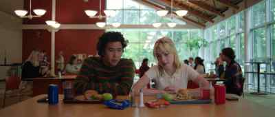 Simon goes
back to school on Friday - Sweethearts