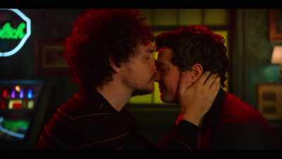 SIMON:
It felt like the right moment. - High Fidelity