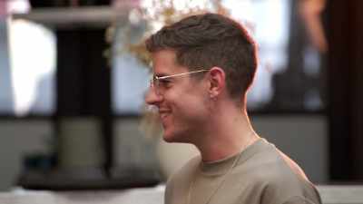 Simon is maybe too confident
about his situation with Rose, - Love Trip: Paris