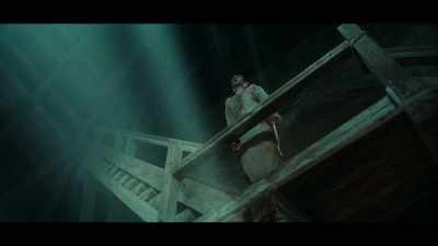 - Simon, please, pl--
- [grunting] - Shardlake