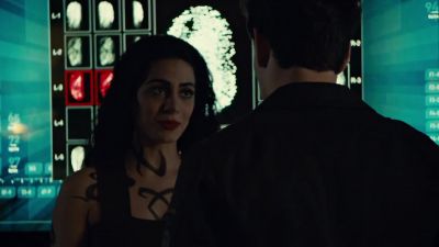Simon, why are you
being so weird? - Shadowhunters