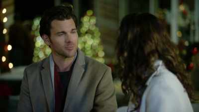 Simple smile
and a "Merry Christmas." - Random Acts of Christmas