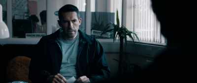 - Simple.
- What's in the bag? - Avengement