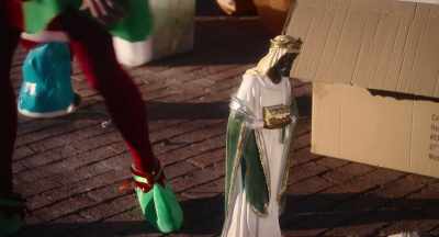 Since when do they start
setting up Christmas - The Great Turkey Town Miracle