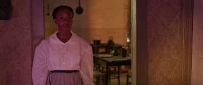 Since this is my friend's
house, why don't you
wait outside? - A Southern Haunting