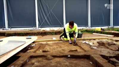 Since the grave
shows signs of plundering, - Curse of the Ancients with Alice Roberts