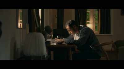 SINCLAIR: (OVER LAPTOP)
Friends, family, - The Lesson