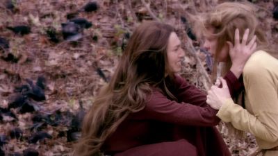Sing with me.
Calm your heart. - The Originals