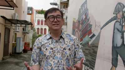 Singapore's development
is very high speed. - Searching for Secrets