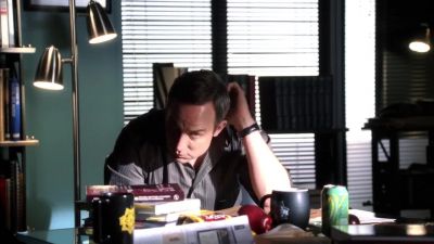 Singed right off - CSI: Crime Scene Investigation