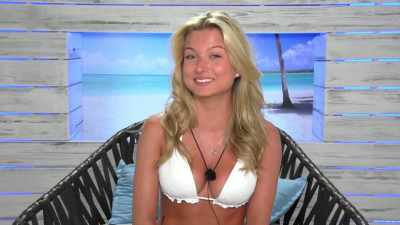 SINGER: # Damn right,
it's better than yours - Love Island