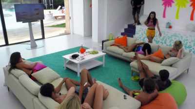 SINGER: # Girl smooth. # - Love Island
