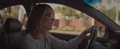 Singing along I And I don't know if l'm just dreaming J - Gloria Bell