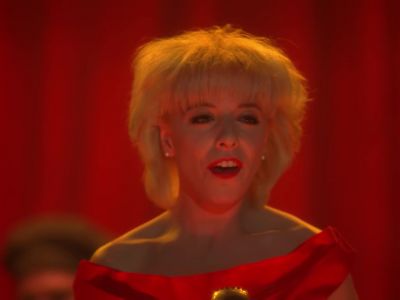 [SINGING]
Tell your heart that I'm the one - Twin Peaks