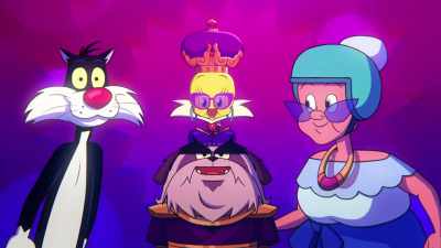 [singing] ♪ I'm sitting pretty
in my crown on the throne ♪ - King Tweety