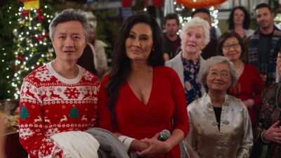 (singing in foreign
language continues) - A Big Fat Family Christmas