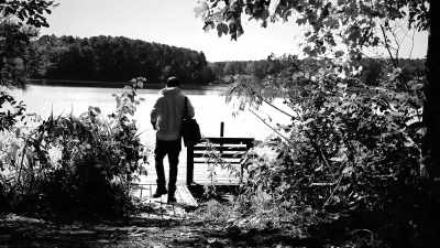 ♪ (singing in French) ♪ - Kokomo City