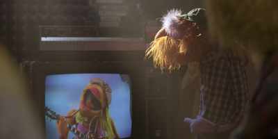 (SINGING ROCKIN' ROBIN) - The Muppets Mayhem