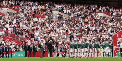 Singing
the Welsh national anthem - Welcome to Wrexham