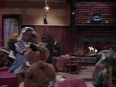 (SINGING)
We're closer now - Emmet Otter's Jug Band Christmas