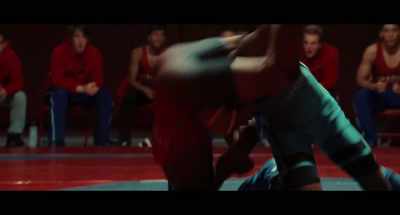Single leg. Single leg.
CATHERINE: Yeah! - Waves
