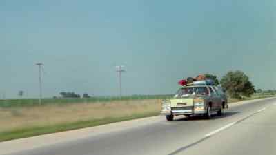 [SINGlNG]
Swing low - National Lampoon's Vacation