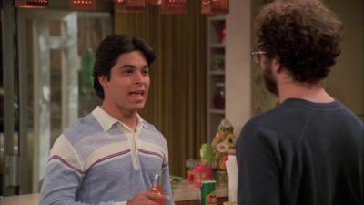 Singsongy Hyde and Jackie sitting in a tree - That '70s Show