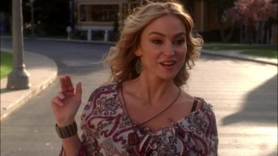 (Singsongy)
it's in the detonator. - Desperate Housewives