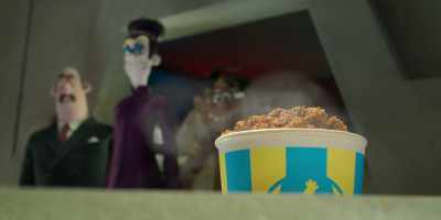 [sinister music plays] - Chicken Run: Dawn of the Nugget