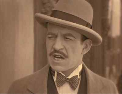 "Sink that roll, Lily,
there's a 'dick' trailing me!" - The Strong Man