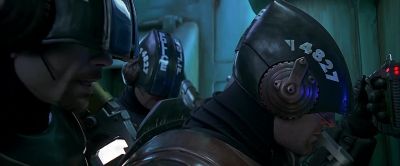 Sir can you put your hands in the yellow circles please - The Fifth Element