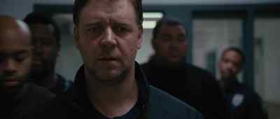 Sir, you can't stand there. - The Next Three Days
