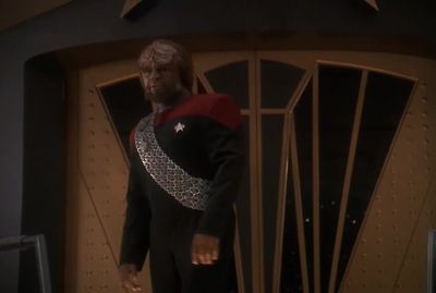 Sir? Captain Sisko's runabout
is approaching the station. - Star Trek: Deep Space Nine