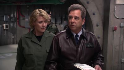 - Sir!
- Colonel! - Stargate SG-1