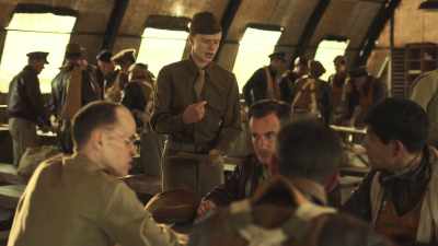 Sir, I'm a side
gunner, not a... Go! - Catch-22