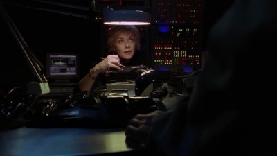 - Sir?
- I'm going after Daniel. - Stargate SG-1