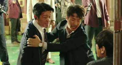 - Sir! I'm sorry!
- Shut up! - Hitman: Agent Jun