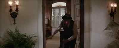 Sir, it's me... Eddie, the bellhop. - Buddy Buddy