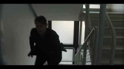 Sir, they left the stairwell
on floor two. - Hanna
