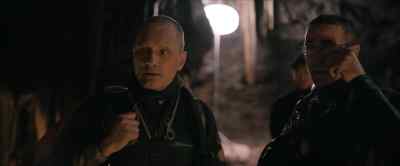Sir, look at them. - Thirteen Lives