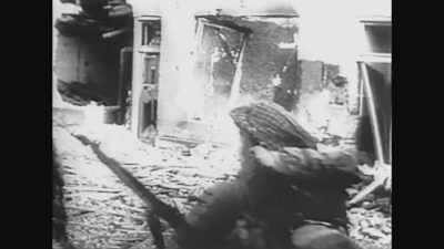 [Sir Mike] A strategic thrust,
that was the great idea. - World War II: Race to Victory