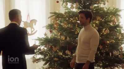 - Sir, you missed a call
from your lady friend. - Best Christmas Ball Ever!