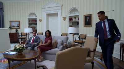 Sir, you remember Diane,
your press secretary? - Tyler Perry's The Oval