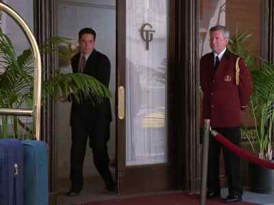 Sir. - Lois & Clark: The New Adventures of Superman