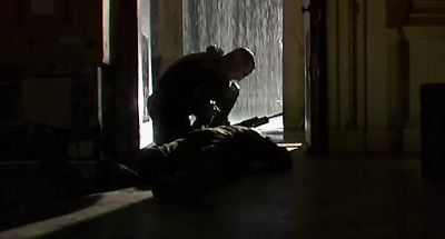 - Sir...
- Shh. - 28 Days Later
