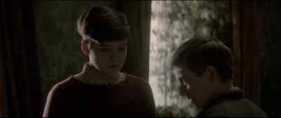 Sir, my sister needs help. - The Woman in Black 2: Angel of Death