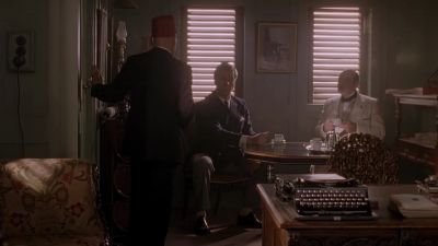 Sir, there is a lady that says
it's urgent - Agatha Christie's Poirot