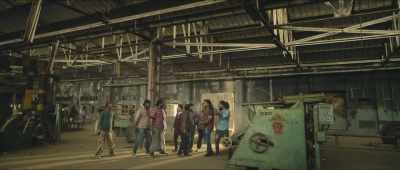 Sir, there isn't anyone here.
But someone has locked us in. - Chekka Chivantha Vaanam