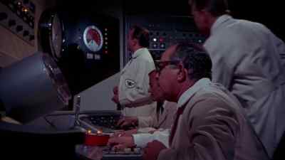 Sir, they've escaped
from the cell. - The Karate Killers