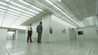 Sir, uh, there's a disruption
in the OR. - Hemlock Grove